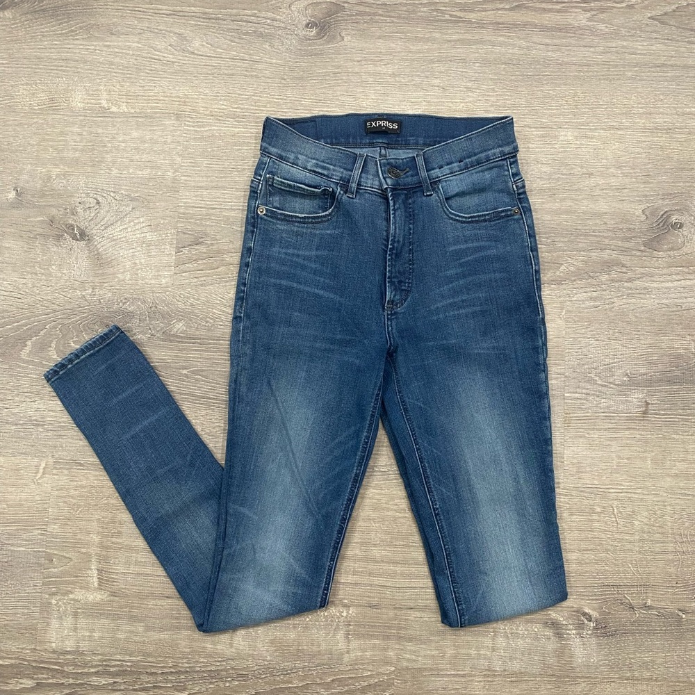 Express Women’s High Rise Skinny Jeans Medium Wash Size 4